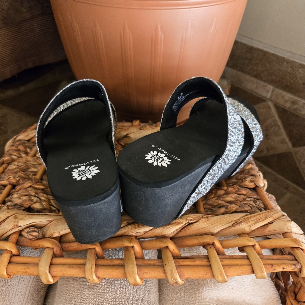 Silver Women's Wedge Sandals By YELLOWBOX Look Brand New!!! - Picture 3 of 6